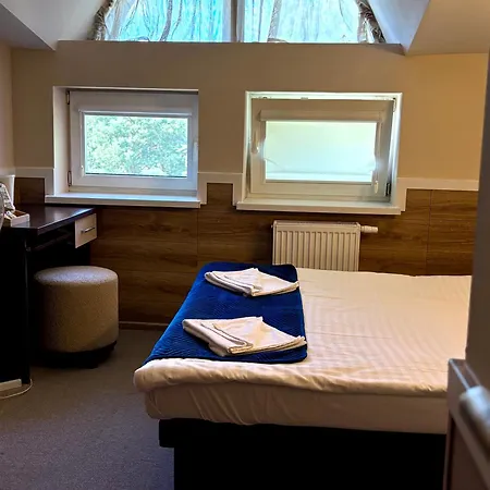 Vandrerhjem Villa Sulejowek