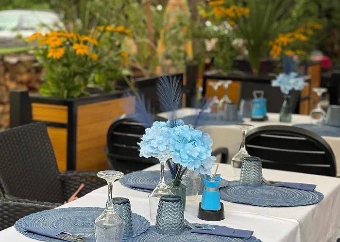 Villa Sulejowek Хостел *